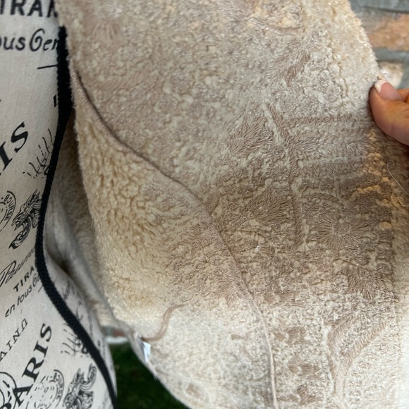 Beautiful Dana Buchman Vest - Picture 8 of 16